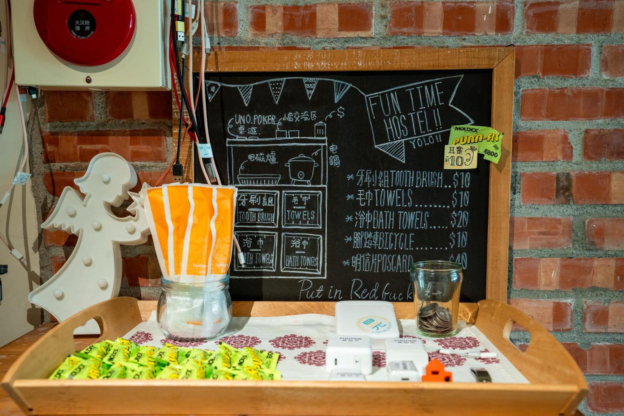 Funtime Hostel Chiayi Eksteriør bilde